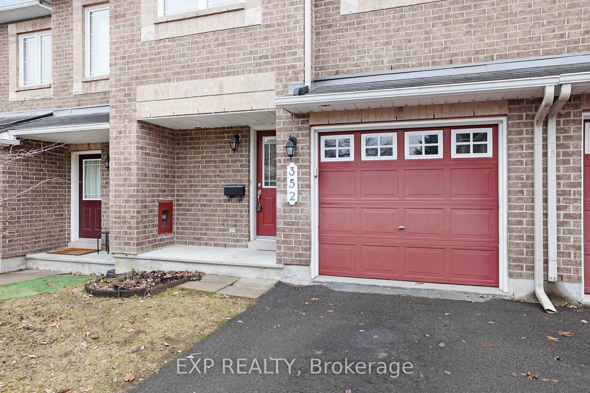 352 Forestbrook Street photo 3