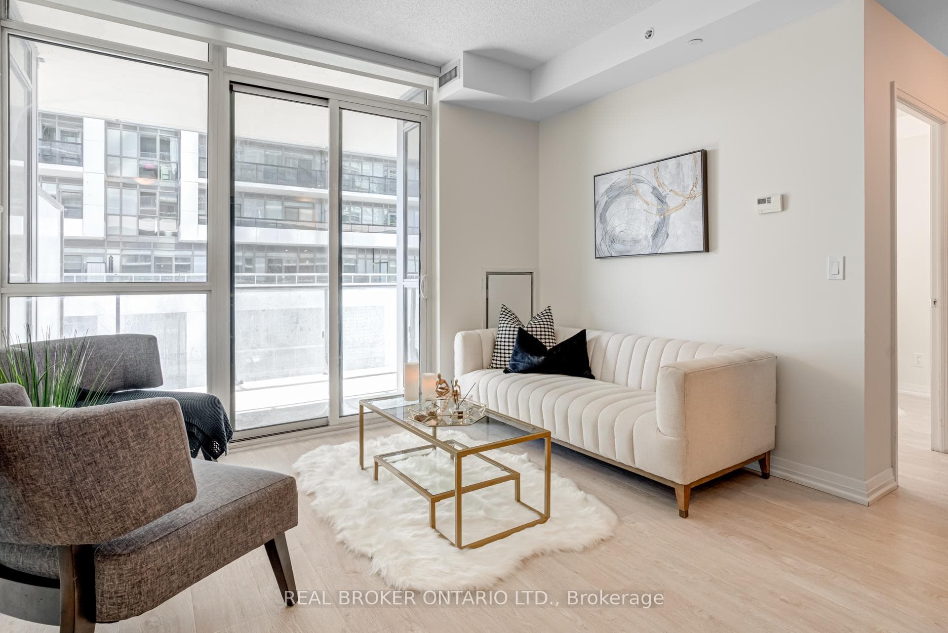 59 Annie Craig Drive Unit 606 photo 10