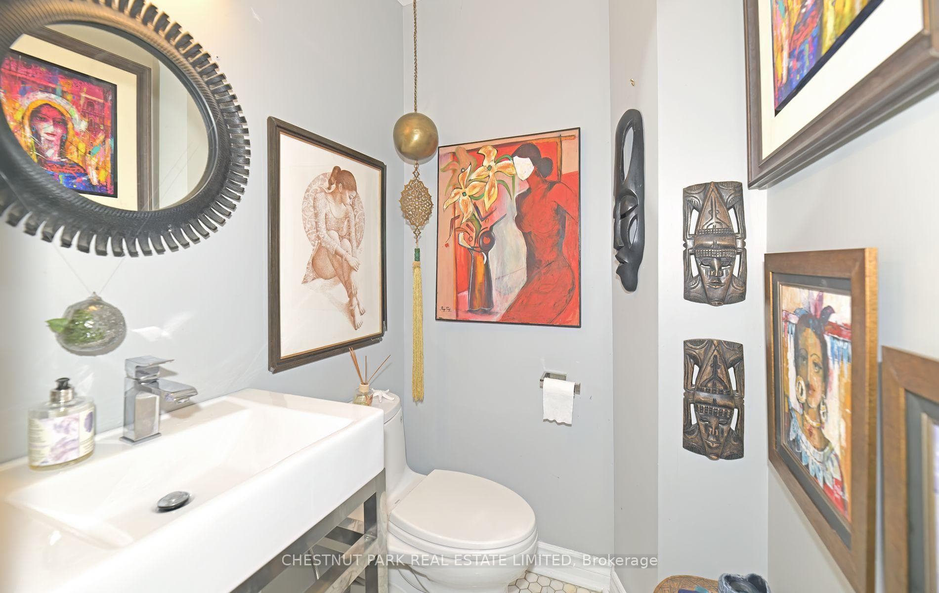 powder room