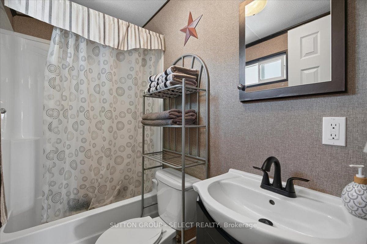 8685 Rock Glen Road Unit 403 photo 15