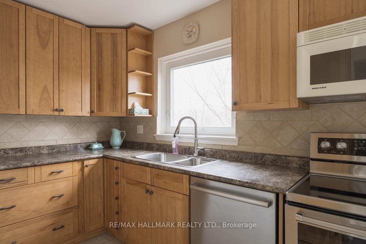 45 Silversted Drive photo 13