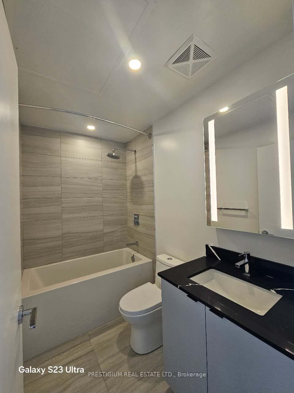 285 Dufferin Street Unit 1310 photo 8