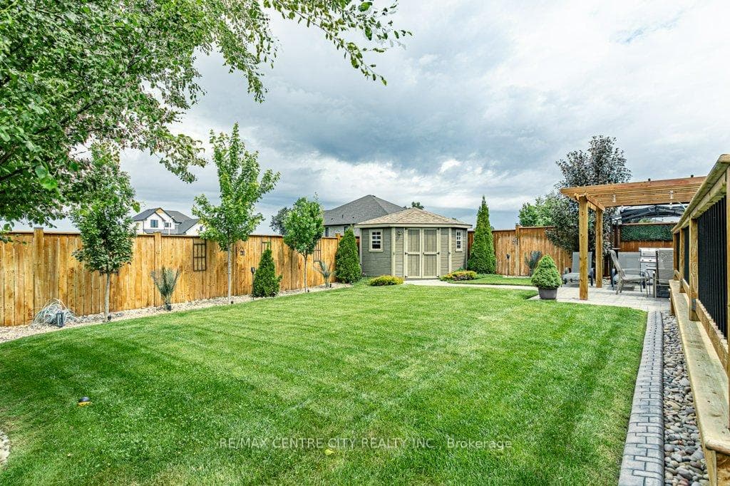 26 Elwood Street photo 36