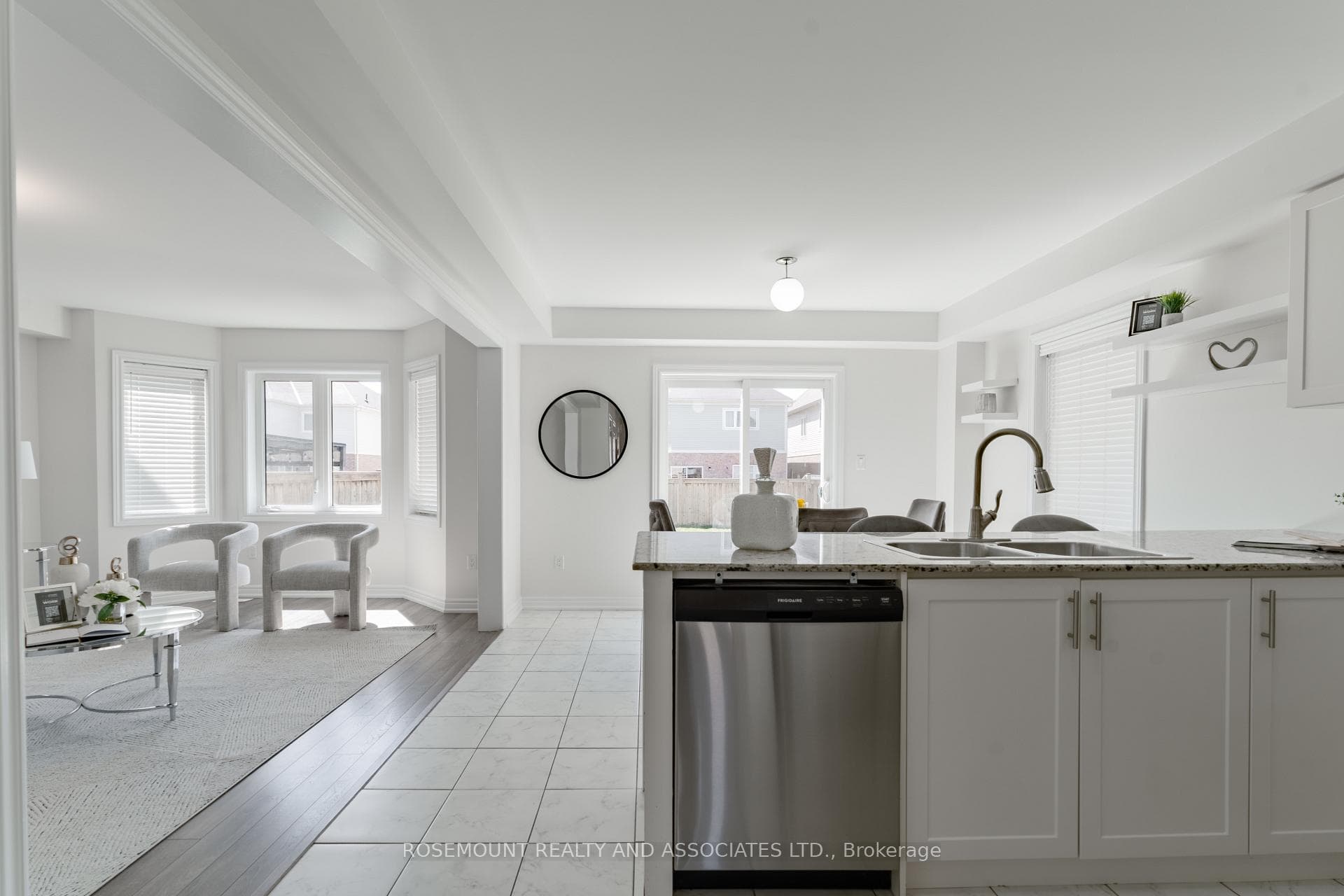 230 Bruce Cameron Drive photo 2