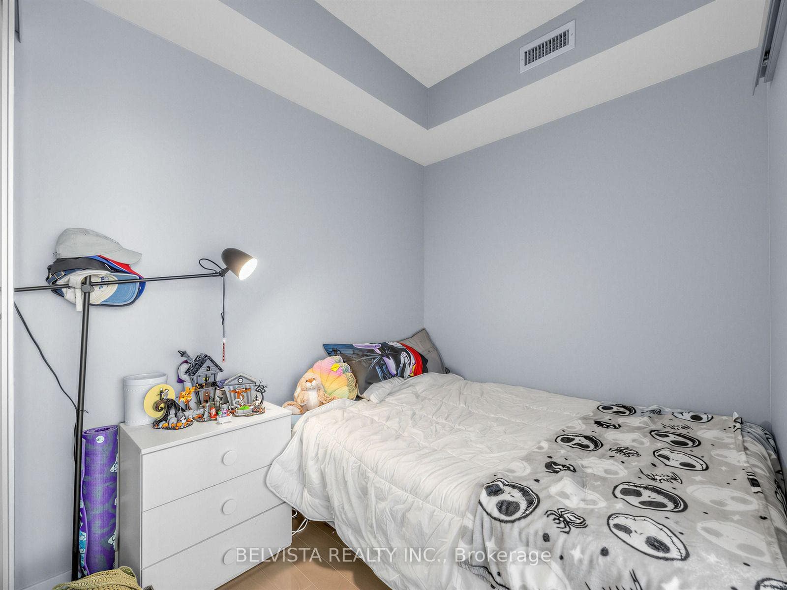 105 The Queensway Avenue Unit 805 photo 12