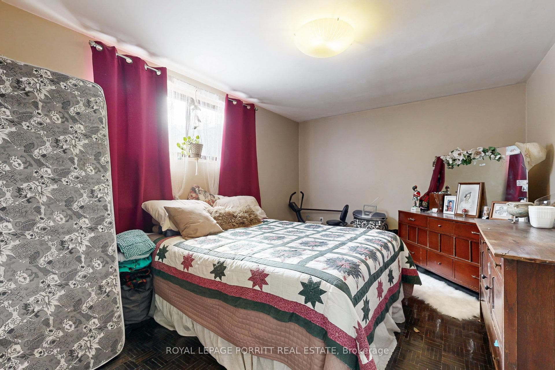 15 Muskoka Avenue photo 19