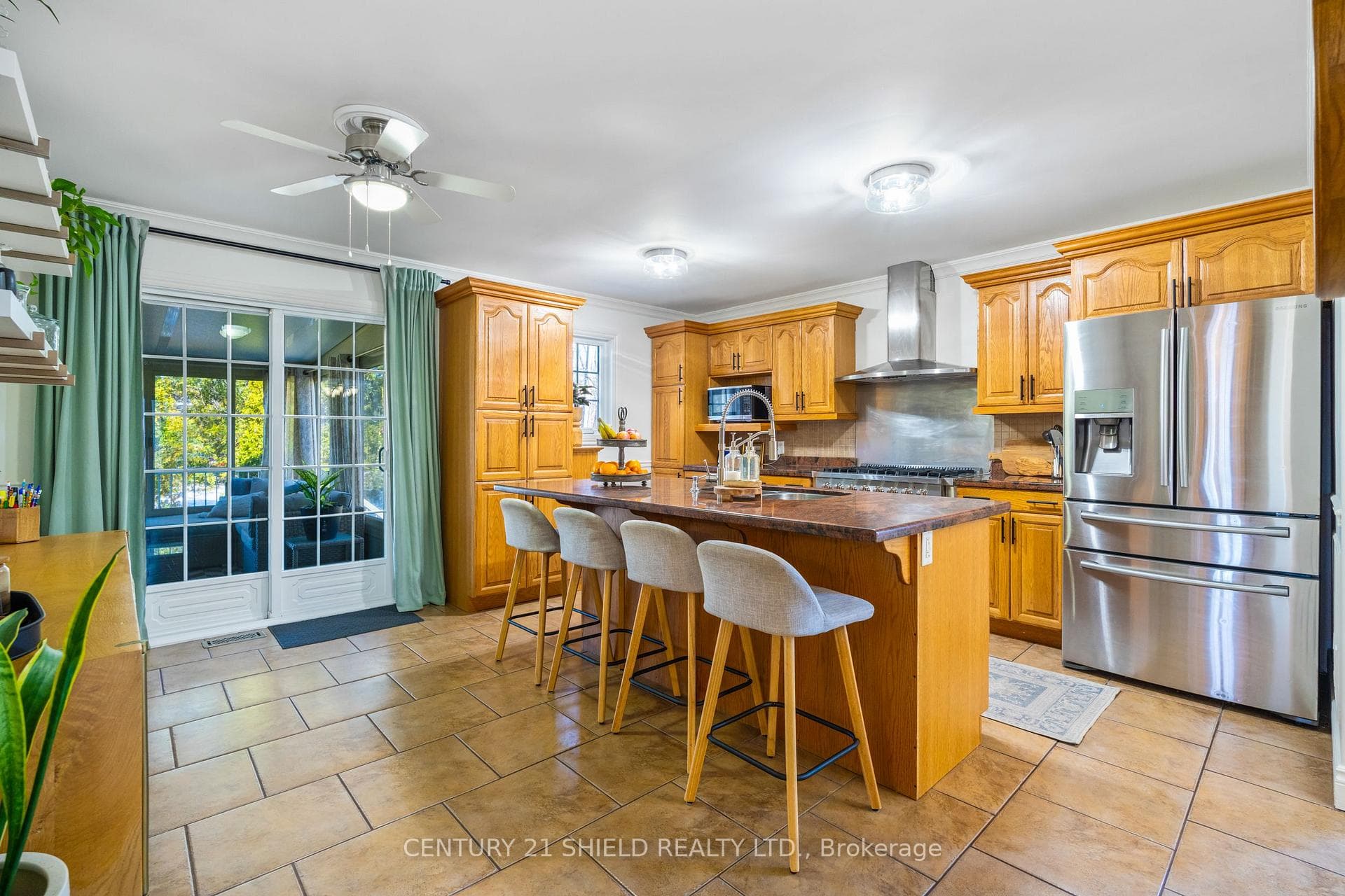 728 ST ANTOINE Street photo 26
