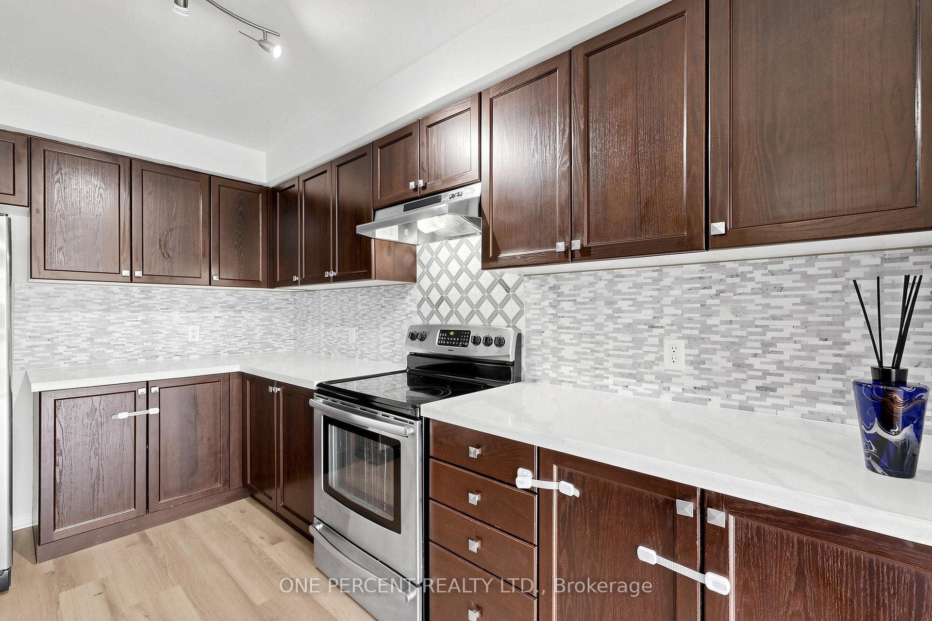 1149 Ormond Drive photo 9
