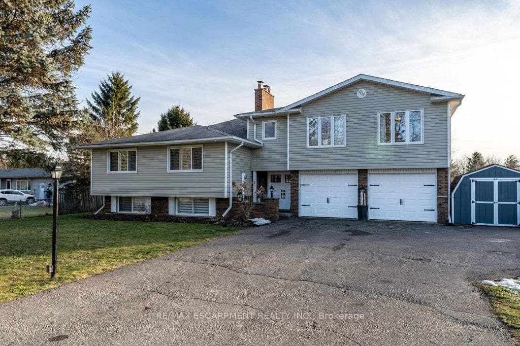 9793 Dickenson Road photo 1