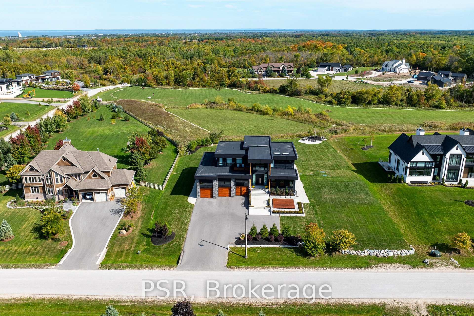 4 Raintree Court photo 25