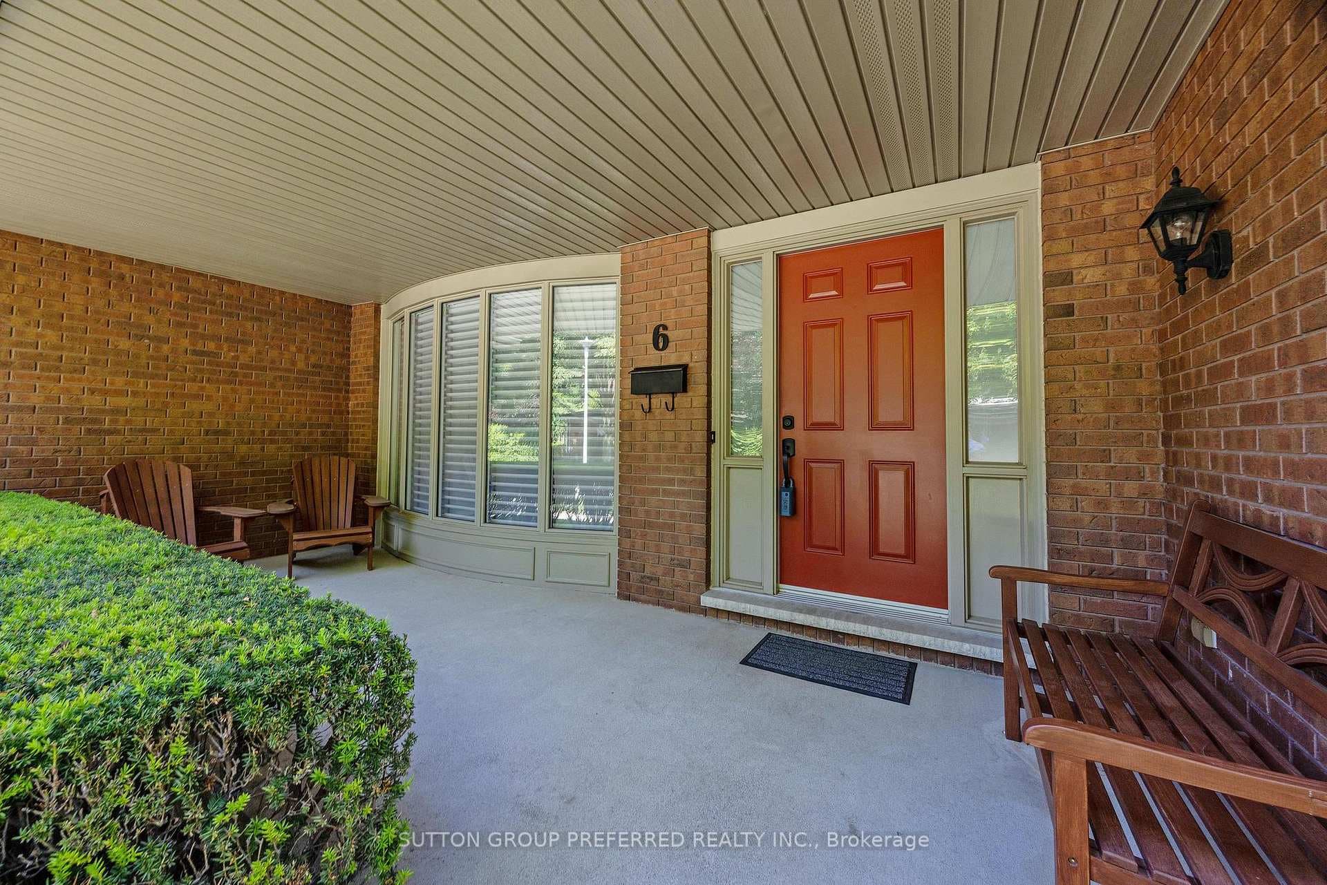 6 CONIFER Crescent photo 3