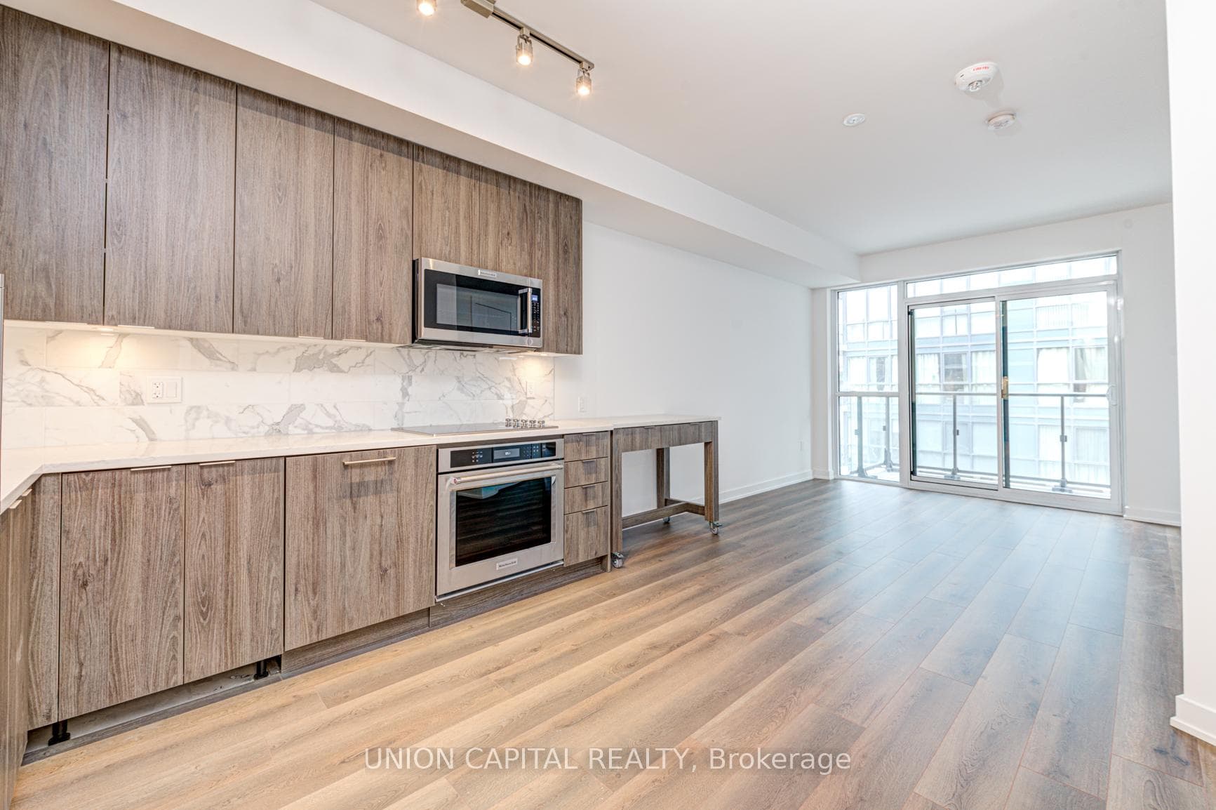 38 Iannuzzi Street Unit 630 photo 5