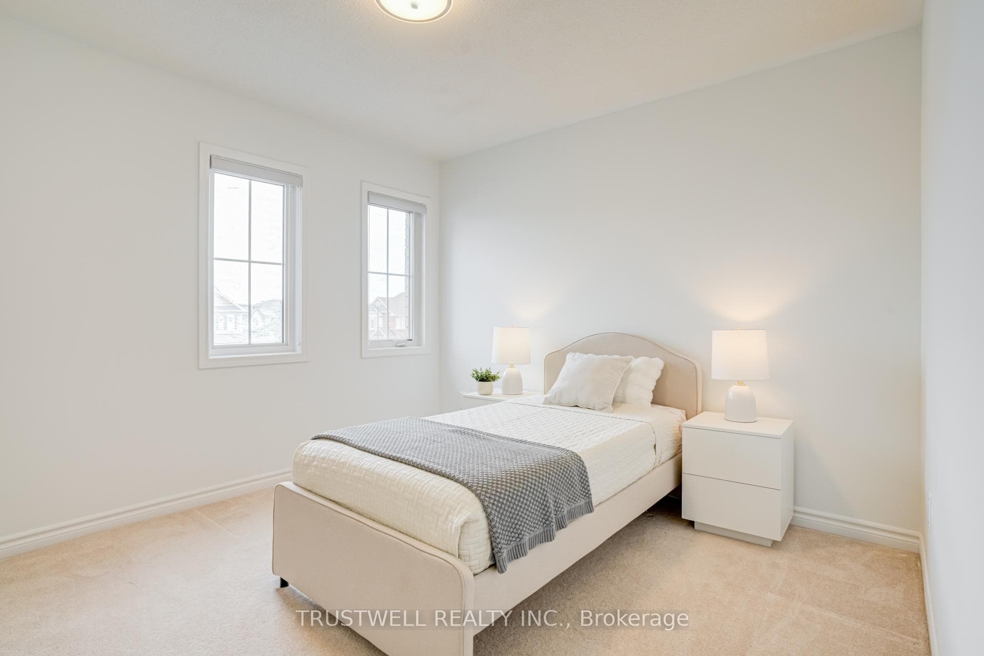 334 Trudeau Drive photo 33