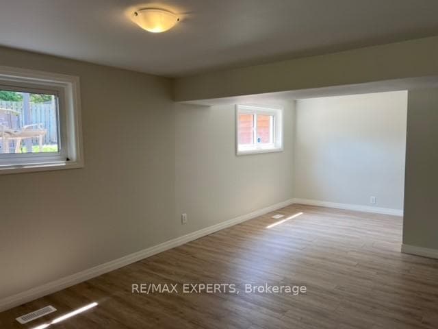 776 Gladstone Drive photo 24