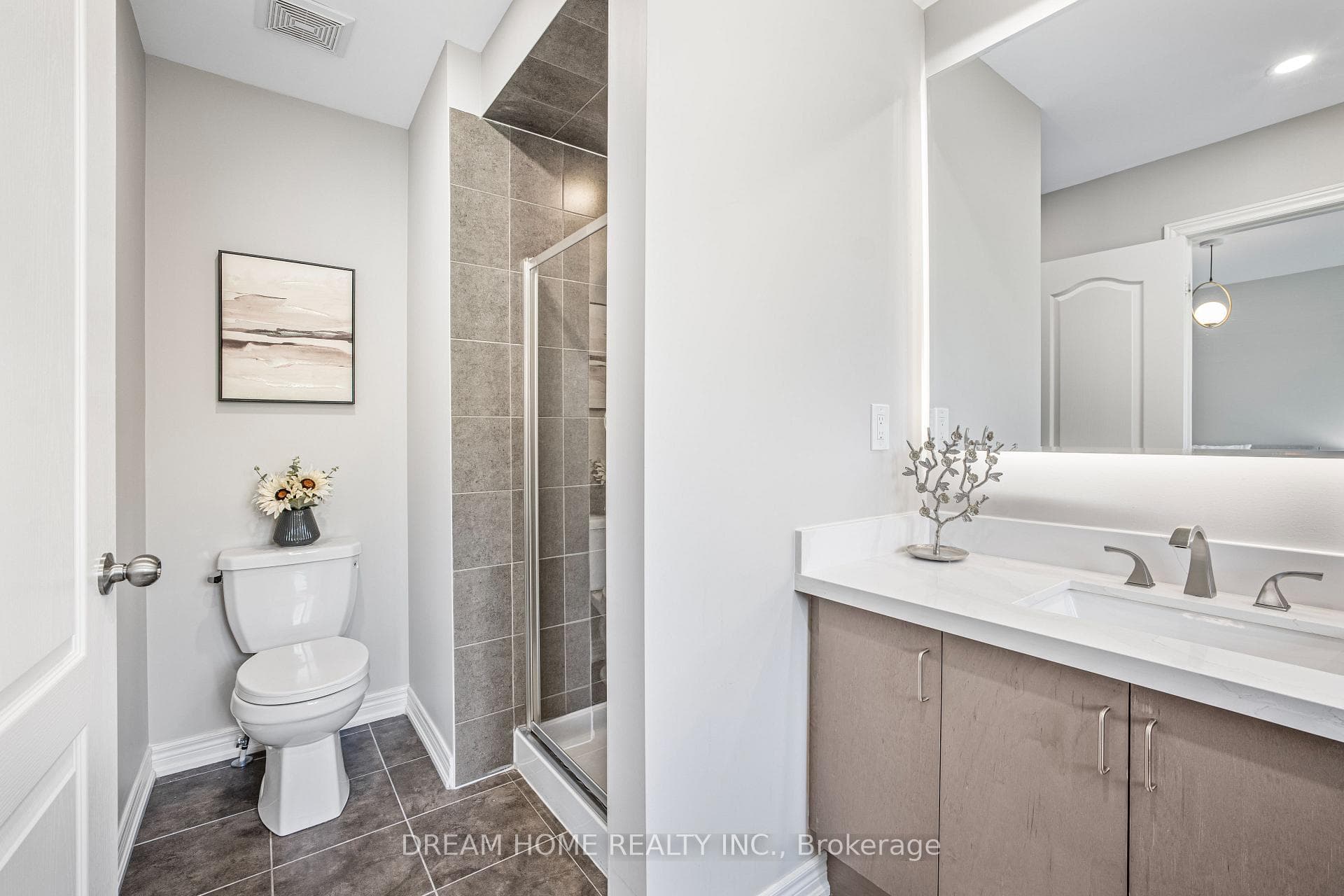 46 Roy Grove Way photo 18