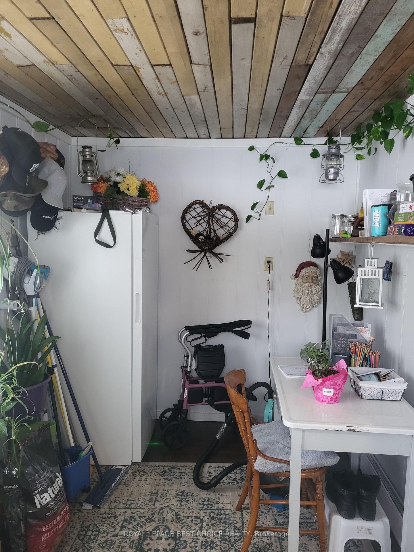 Enterance/mudroom