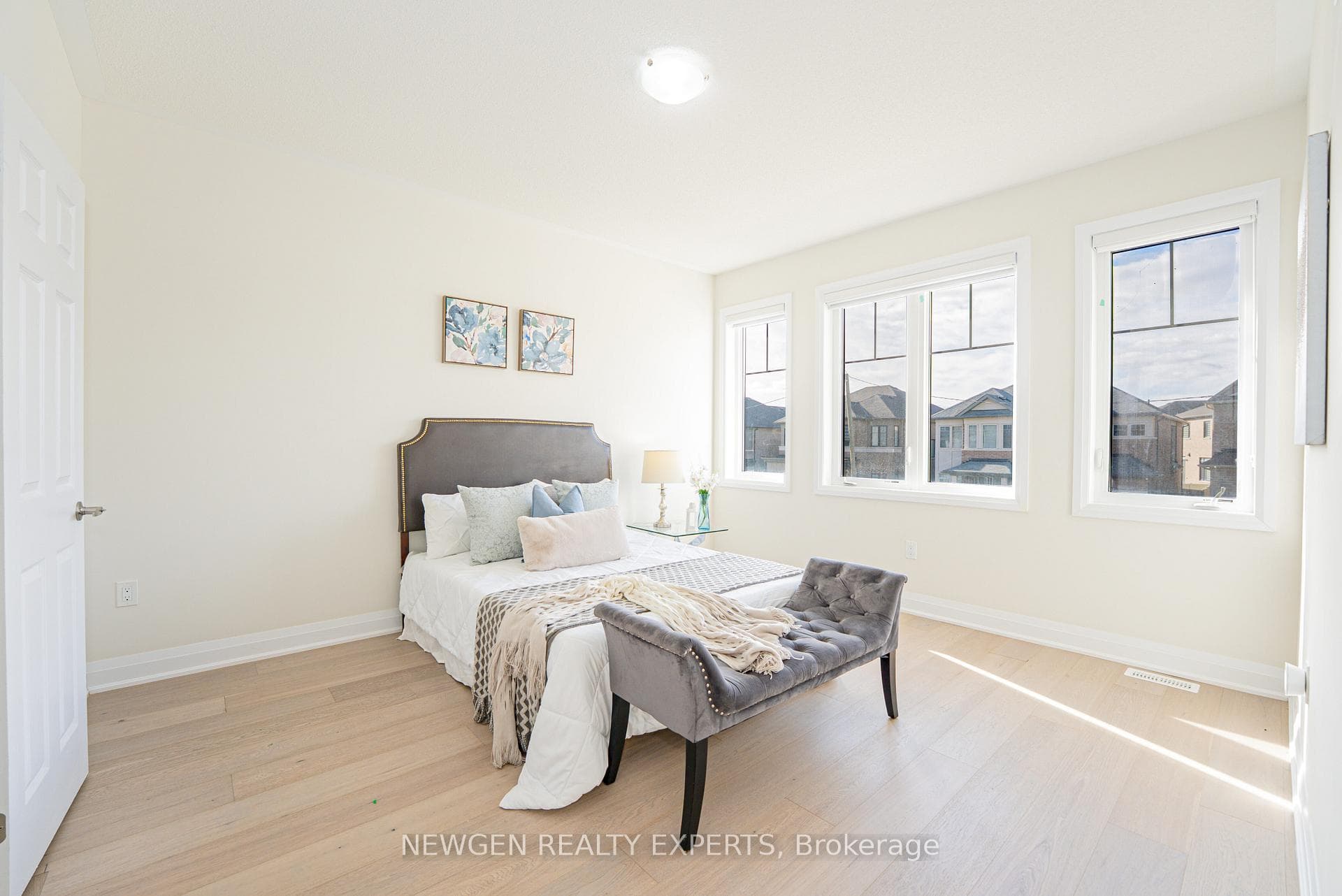 53 Lipscott Drive photo 26