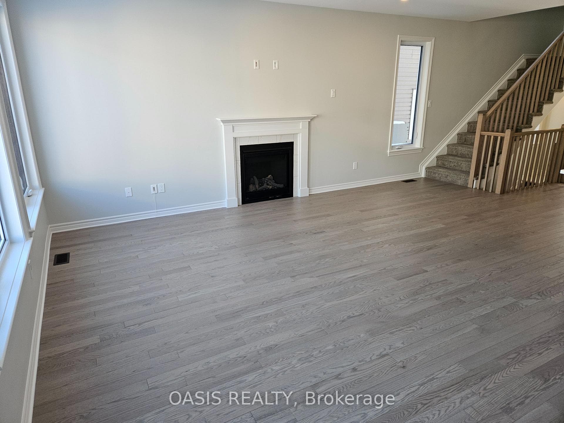 528 Sonmarg Crescent photo 9