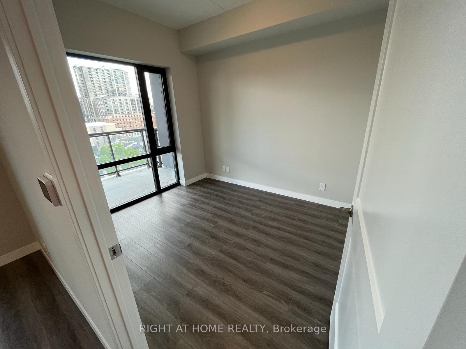 15 Queen Street Unit 1713 photo 9
