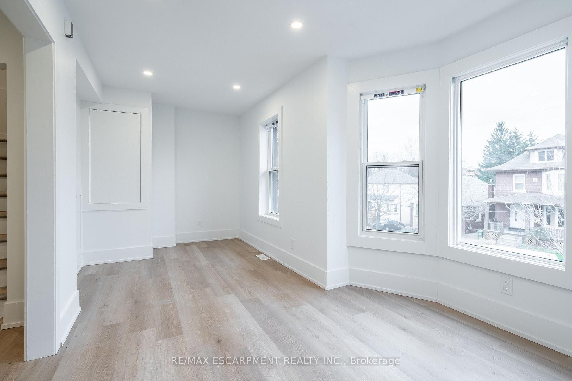 204 Balsam Avenue photo 19