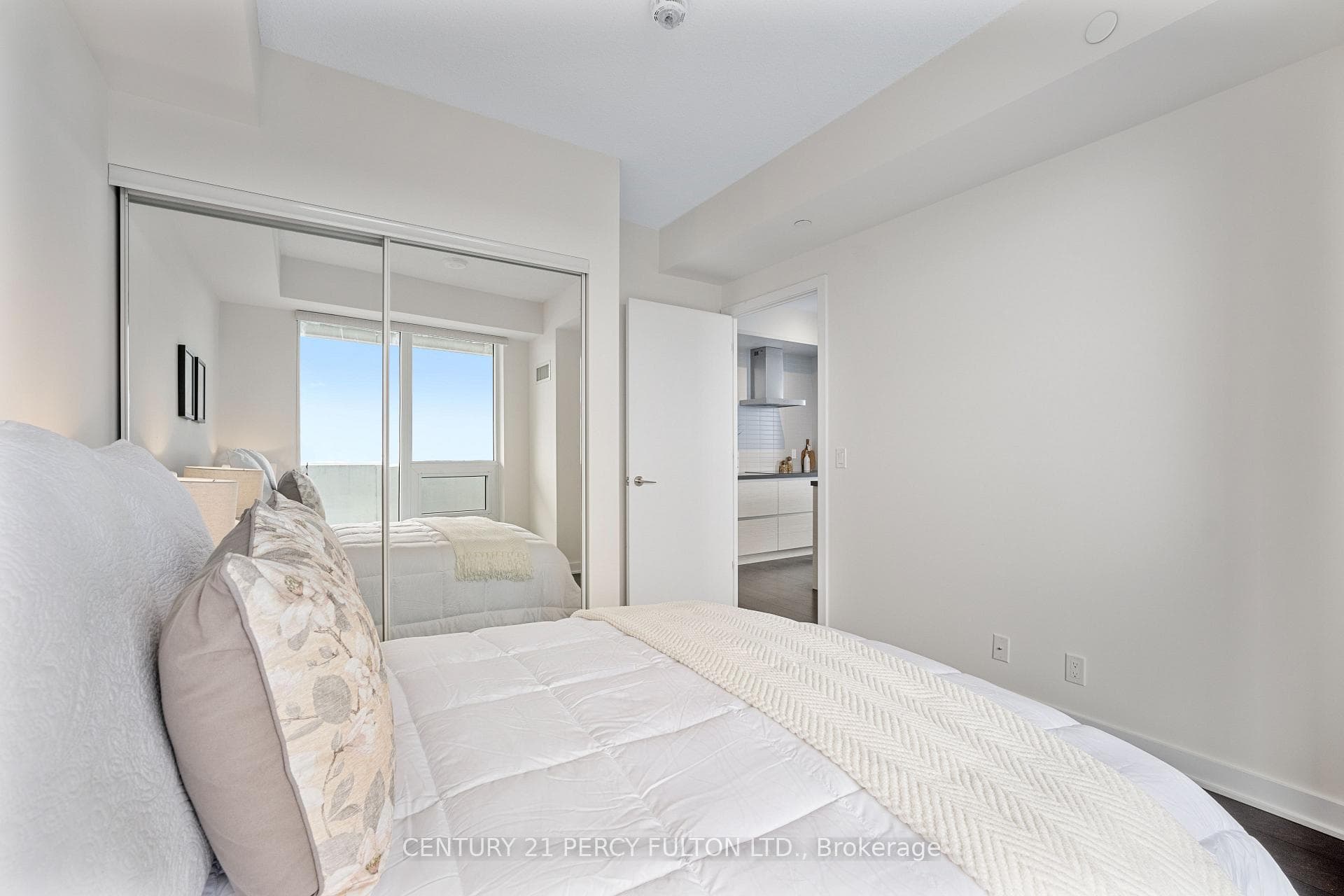 2221 Yonge Street Unit 3108 photo 19