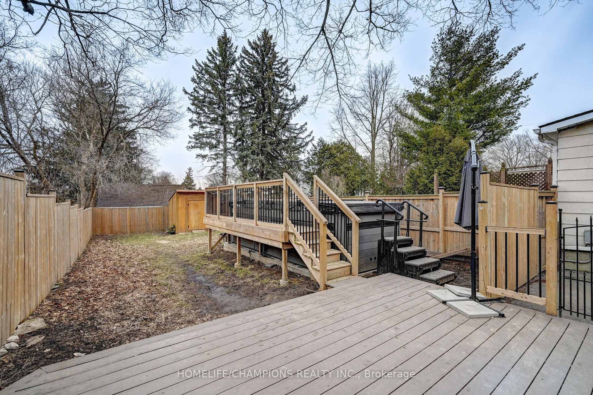 98 McNaughton Street photo 47