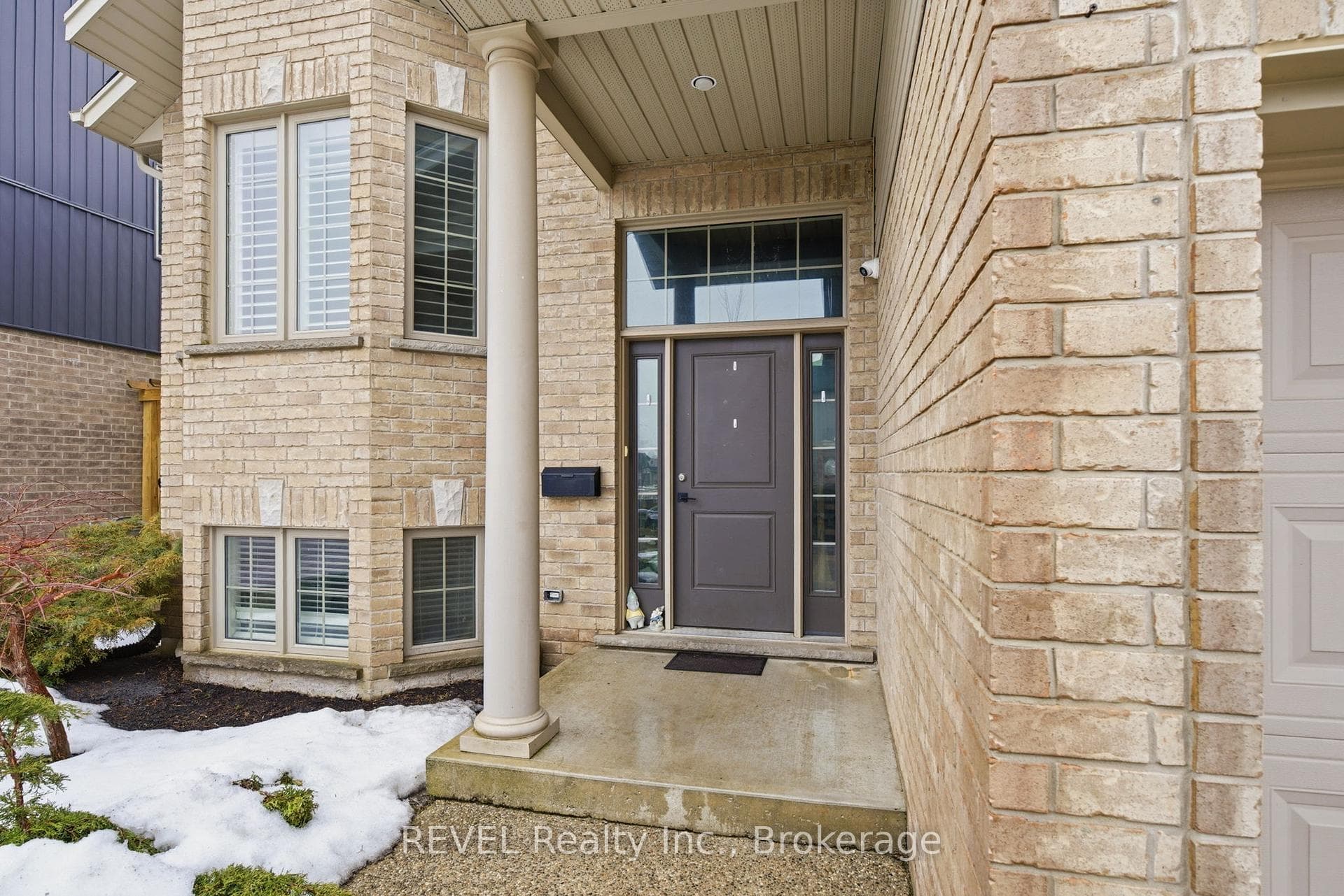 8846 Angie Drive photo 4