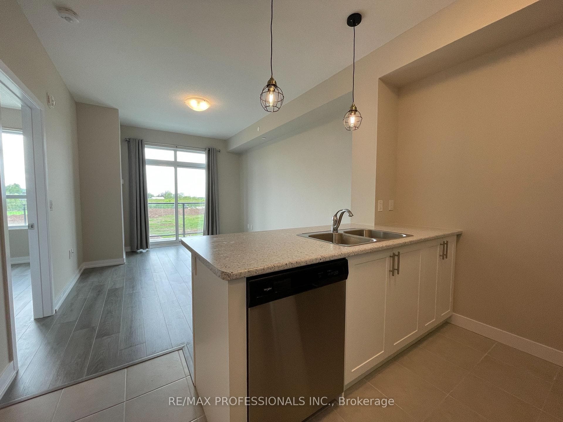 5055 Greenlane Road Unit 202 photo 3