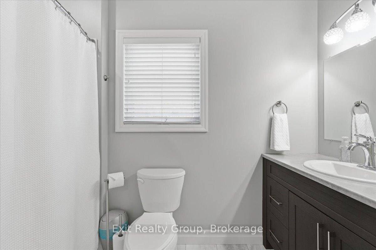 544 Shannon Road photo 20