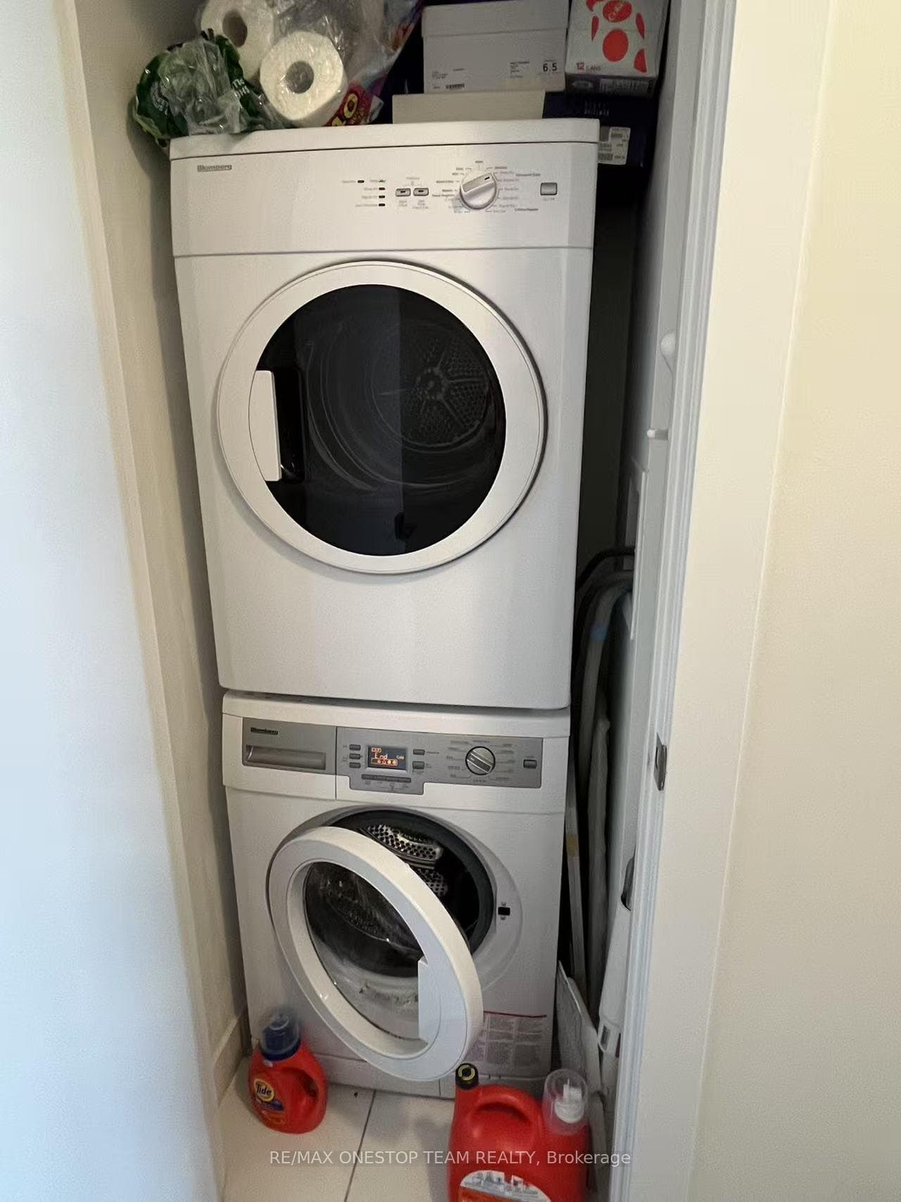 32 Davenport Road Unit 2205 photo 14