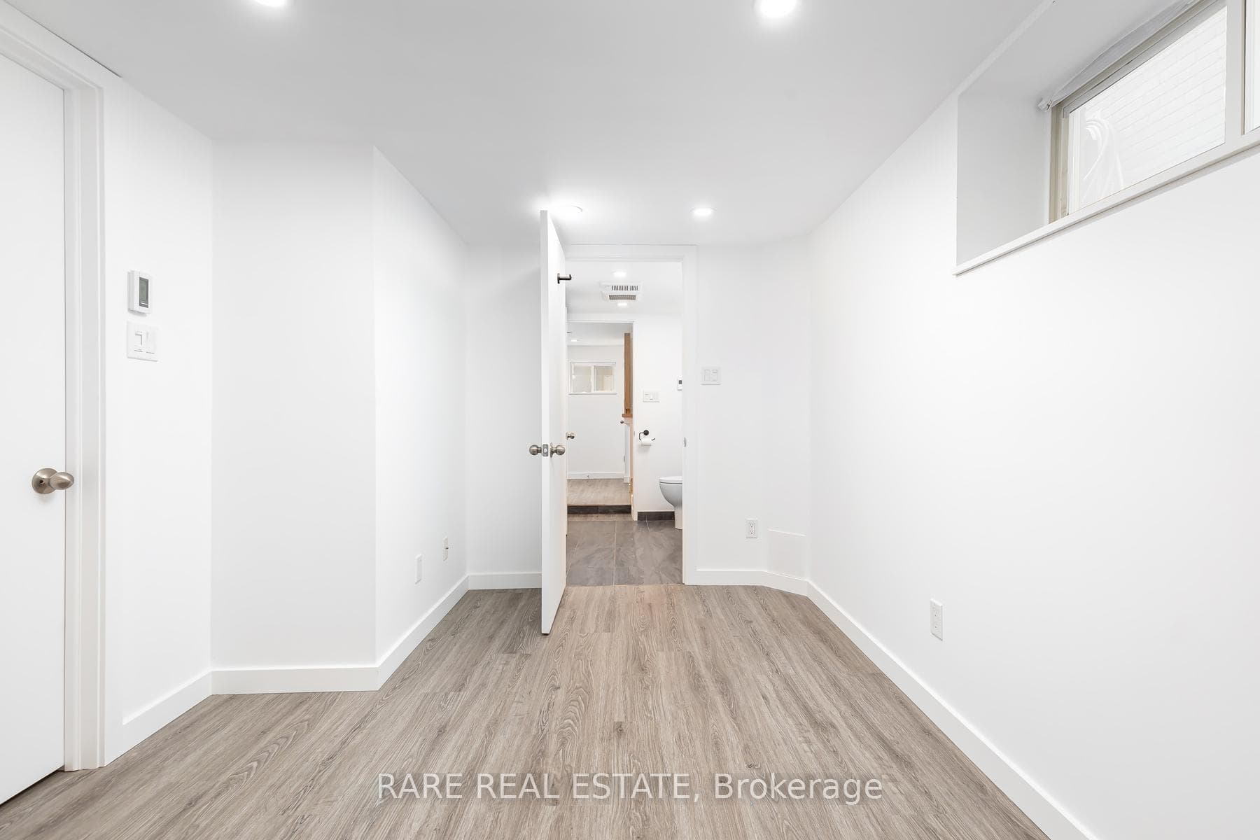37 Parkway Avenue Unit Lower photo 13