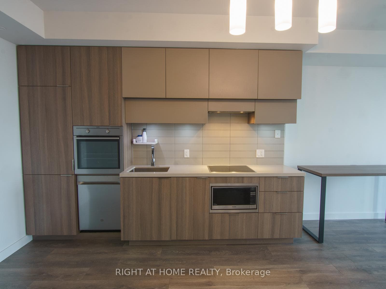 8 Eglinton Avenue Unit 3407 photo 13