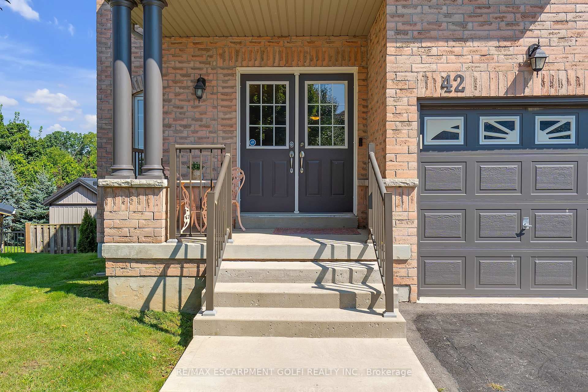 42 Hansford Drive photo 3
