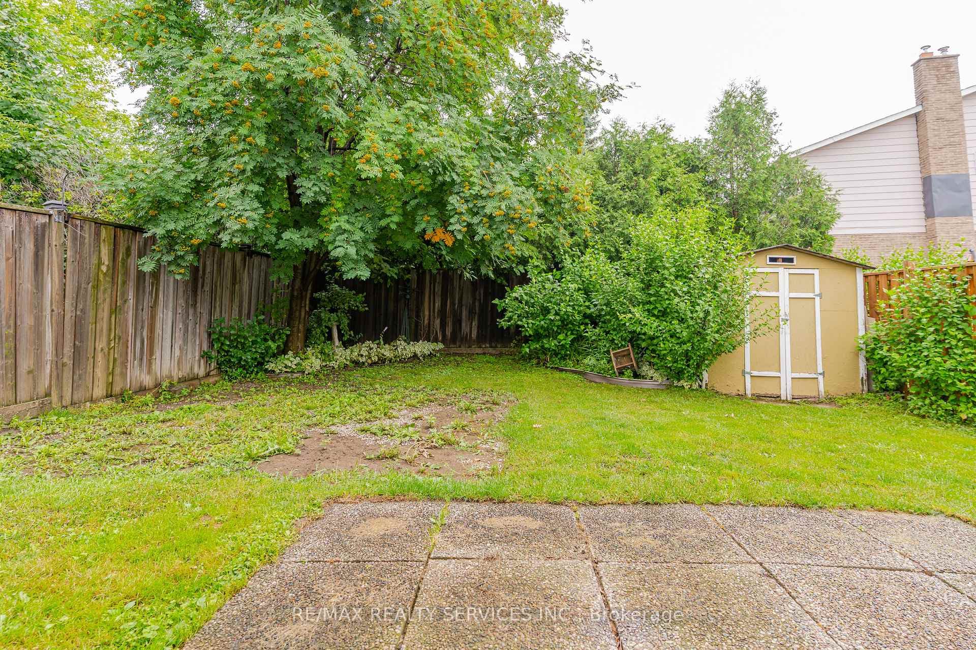 42 Greene Drive photo 37