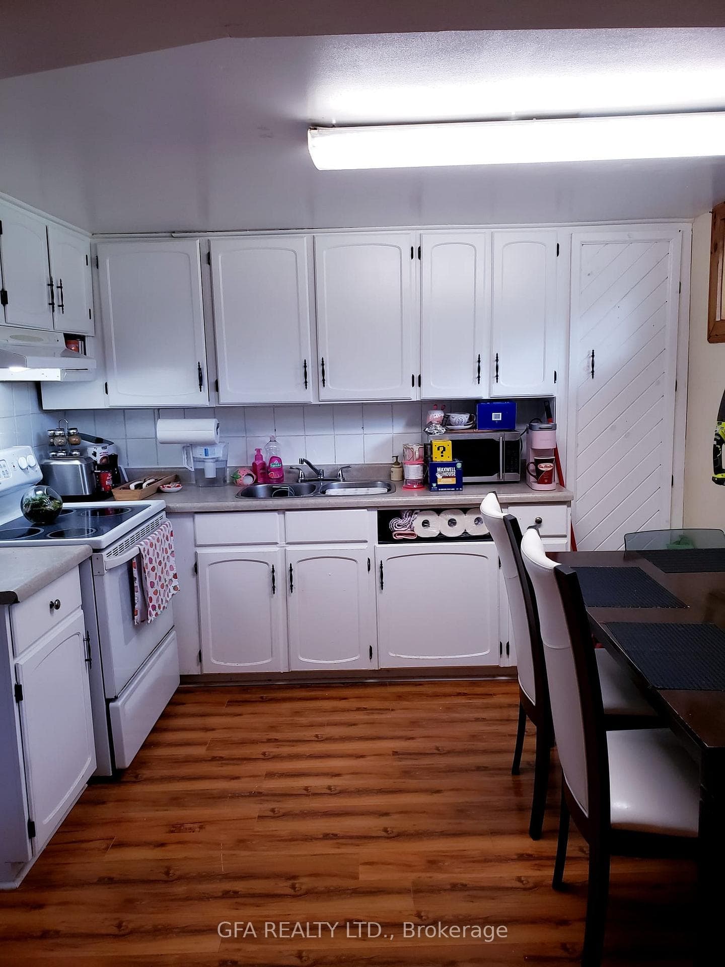 30 Reigate Avenue photo 8