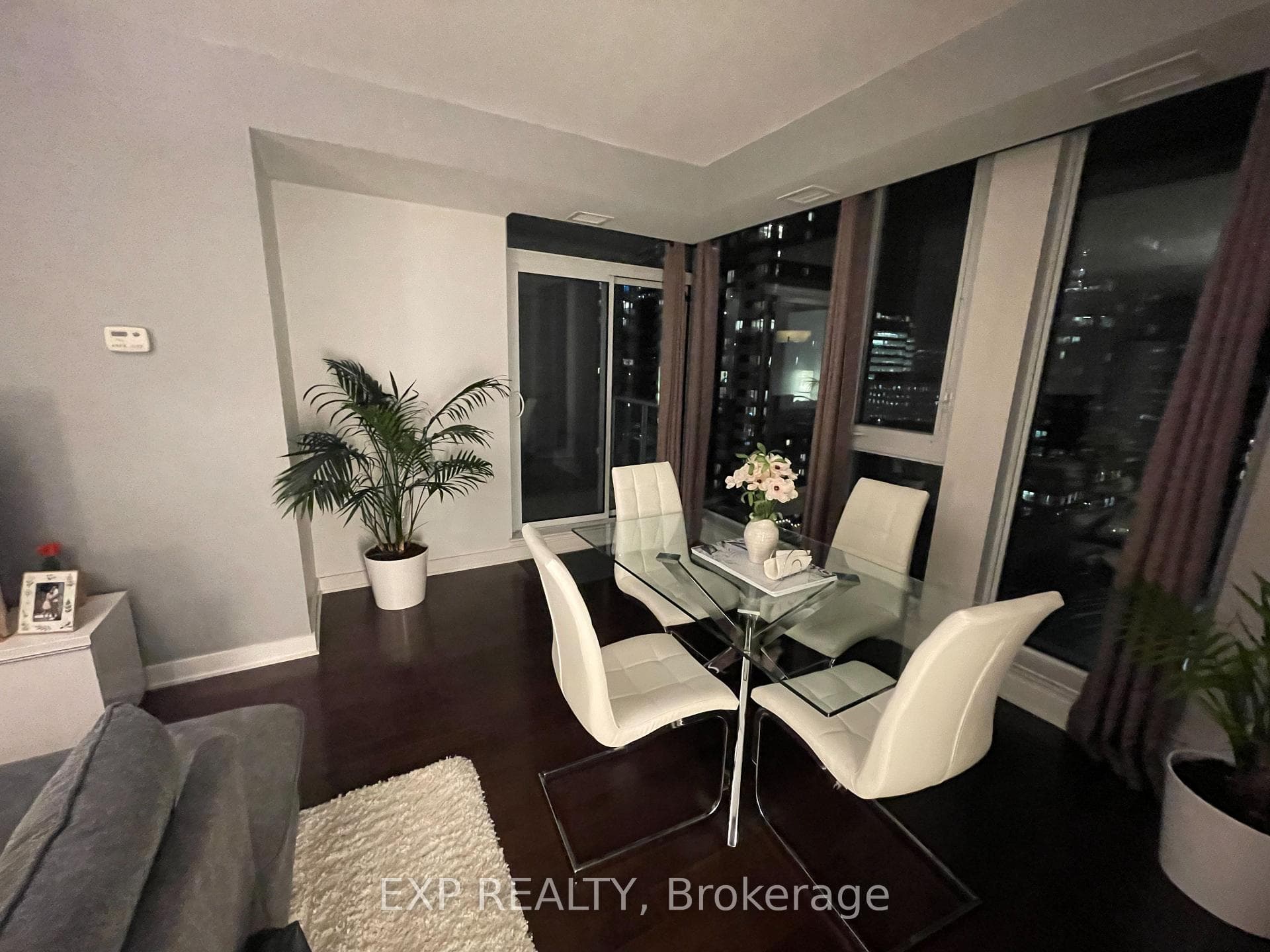 179 METCALFE ST Street Unit 1502 photo 18