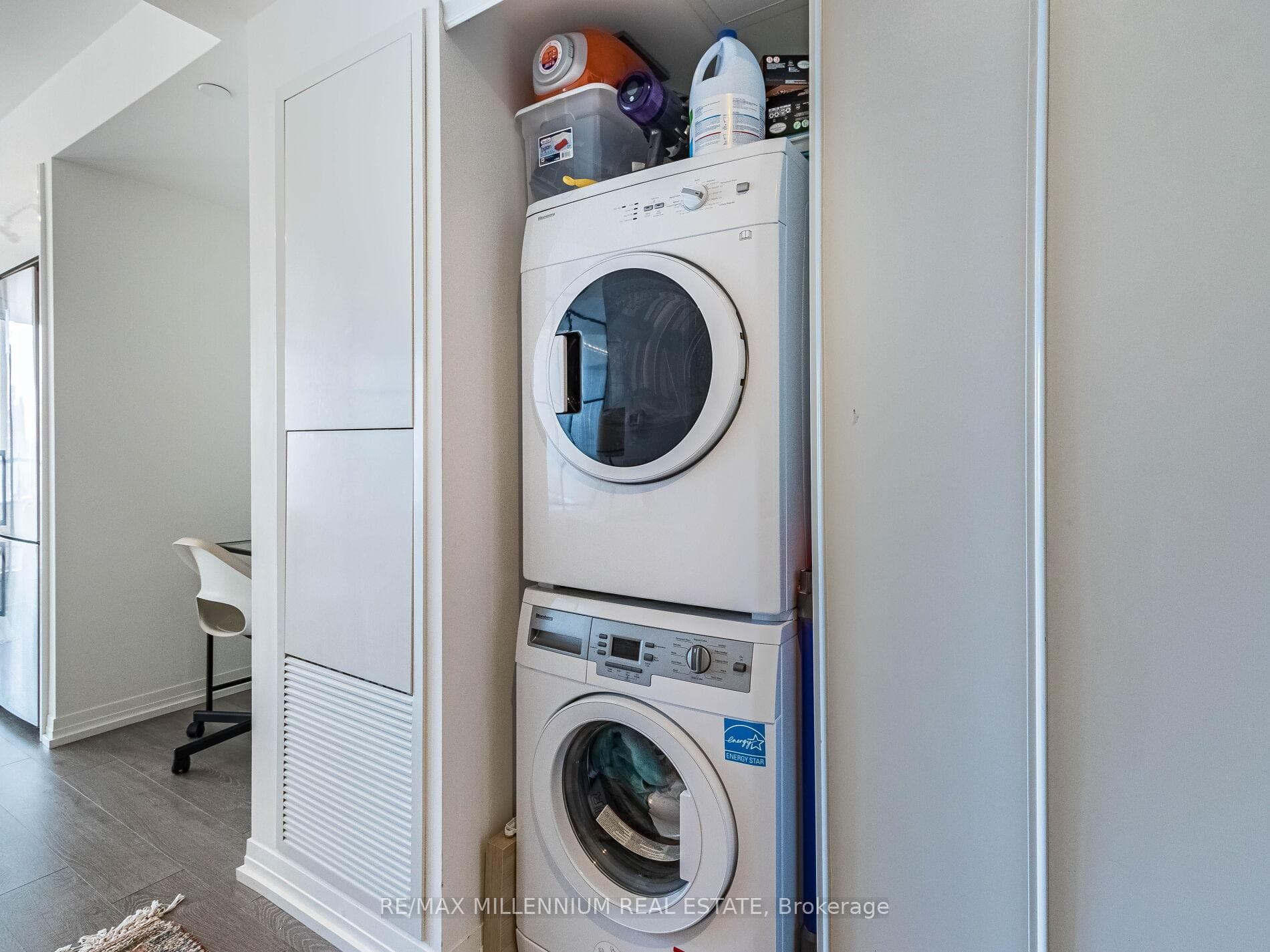 251 Jarvis Street Unit 709 photo 27