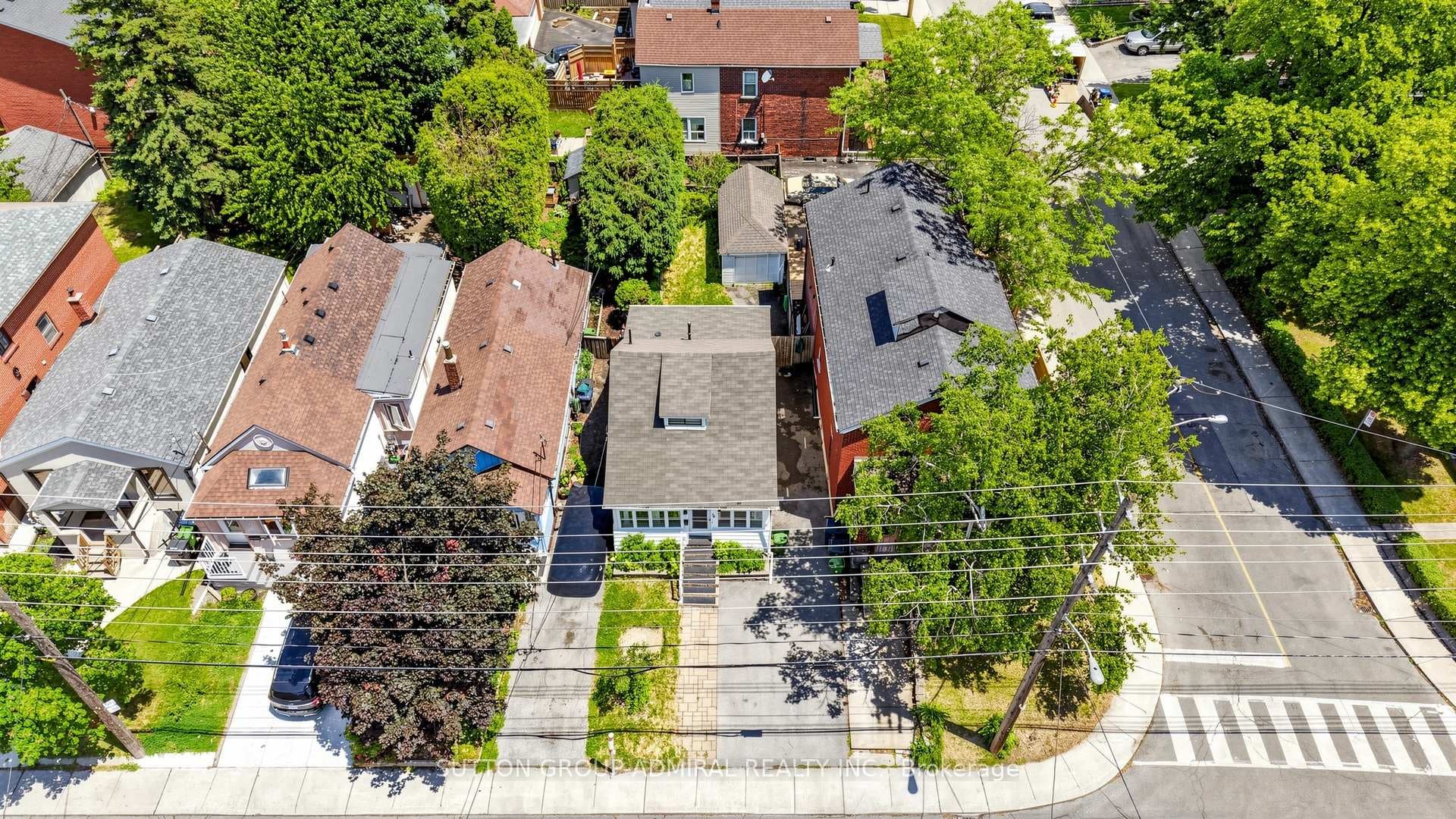 75 Rockcliffe Boulevard photo 32
