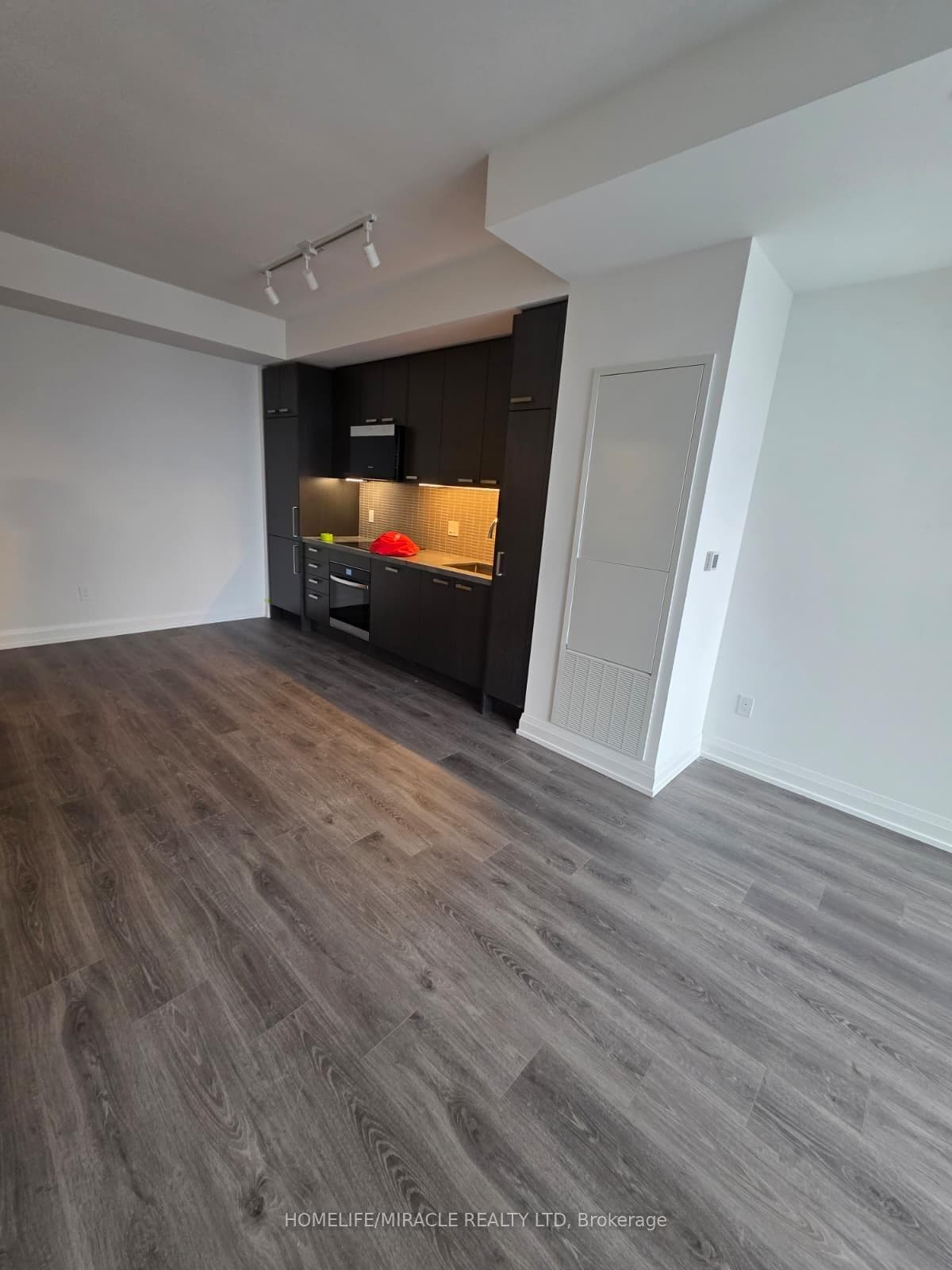 20 Soudan Avenue Unit 2606 photo 3