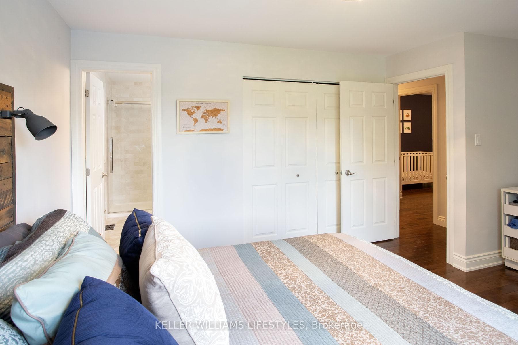 3 Pinegrove Crescent photo 21