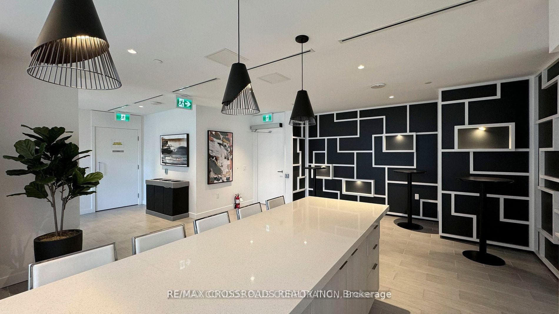 195 Redpath Avenue Unit 2301 photo 33