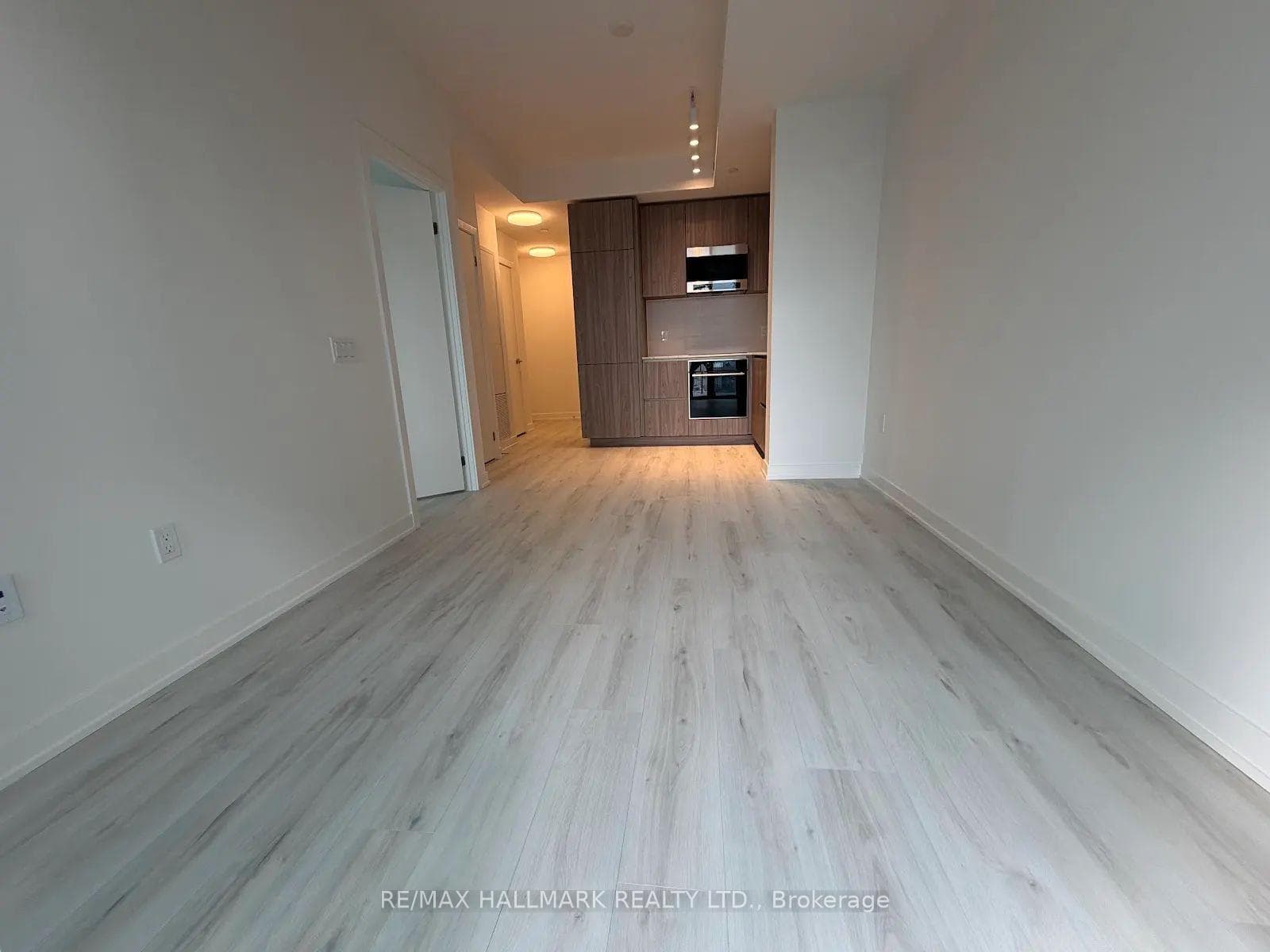 110 Broadway Avenue Unit 3101 photo 6