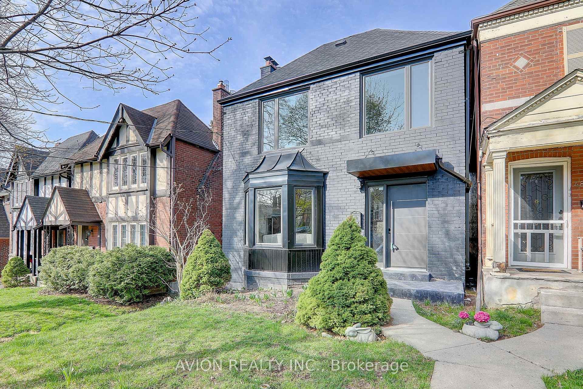 46 Braemar Avenue photo 2