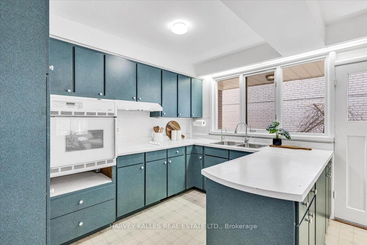 50 Purdon Drive photo 14
