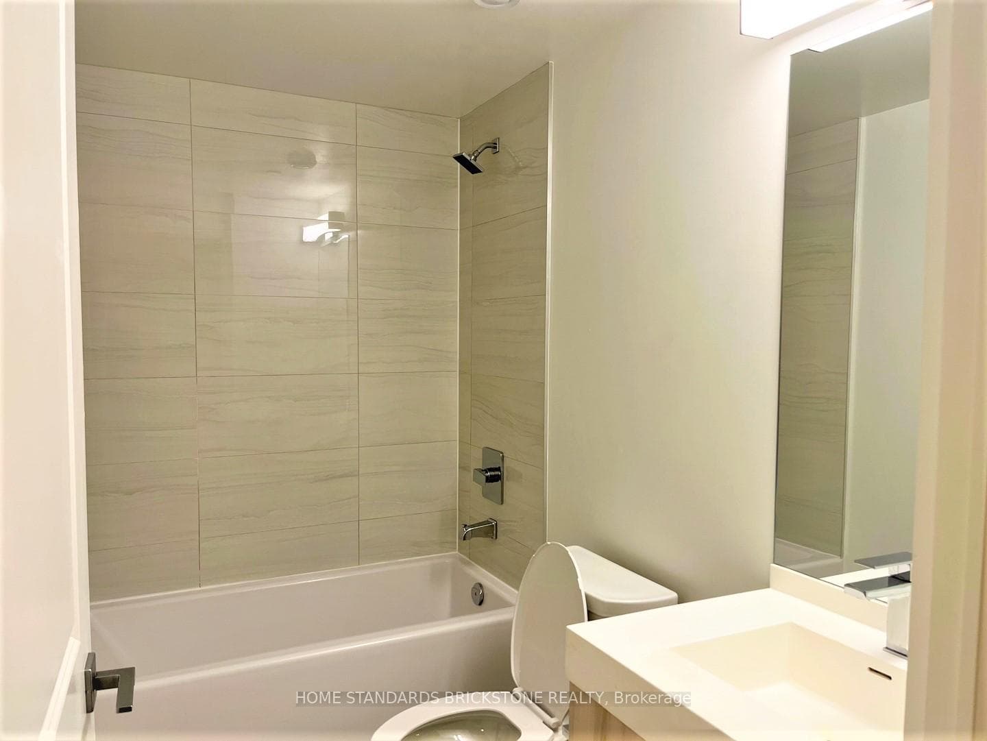 251 Jarvis Street Unit 629 photo 7