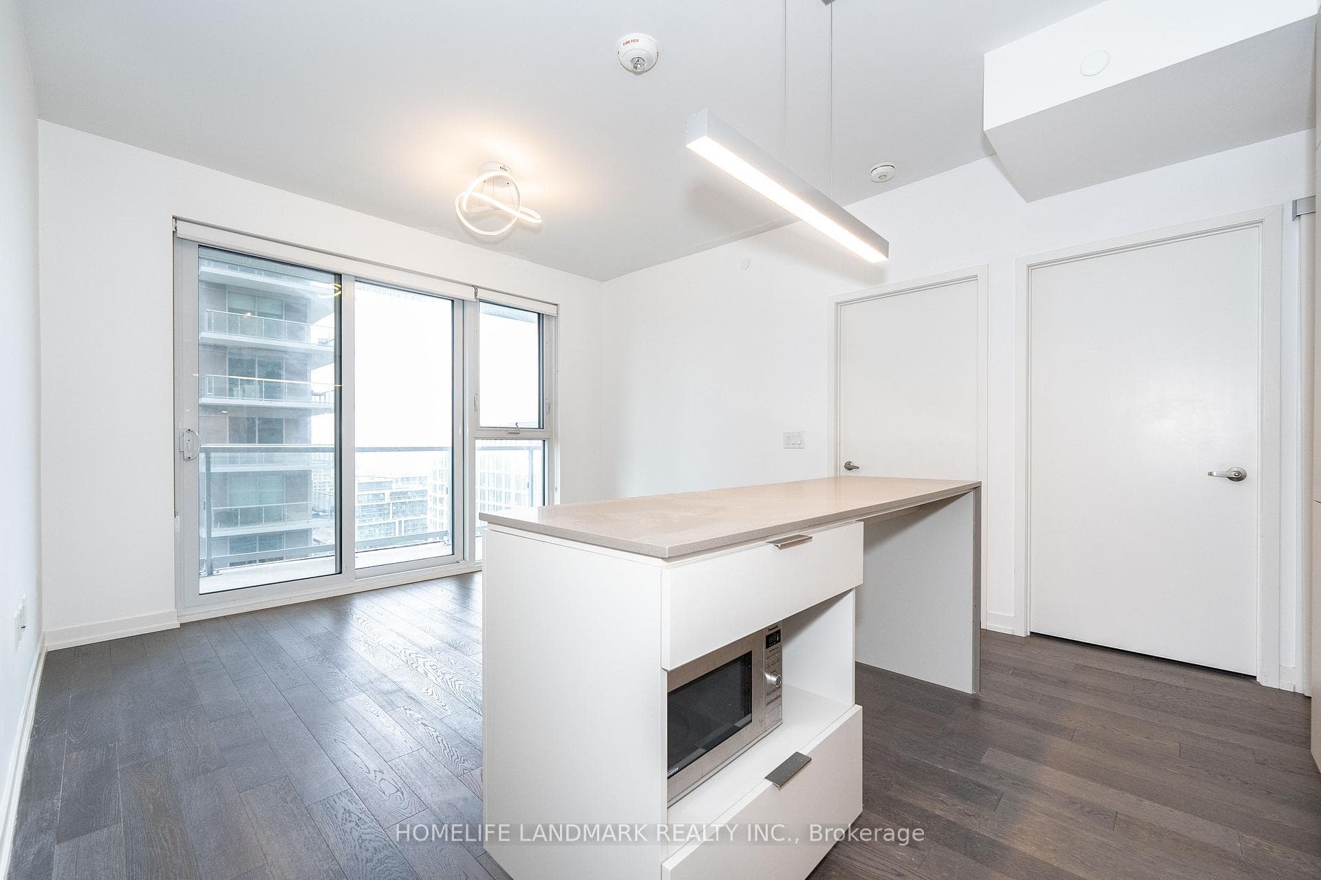 15 Lower Jarvis Street Unit 2013 photo 7