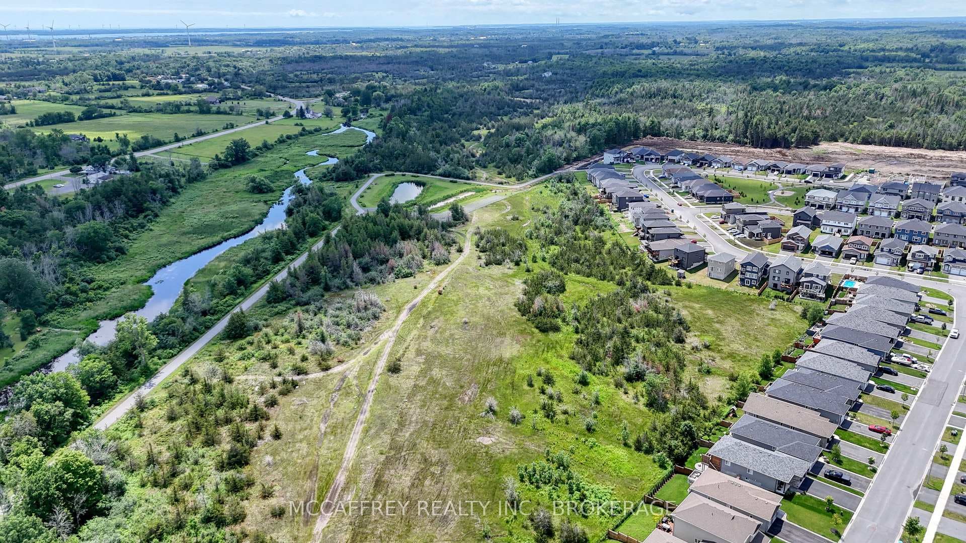 138 Brennan Crescent photo 45