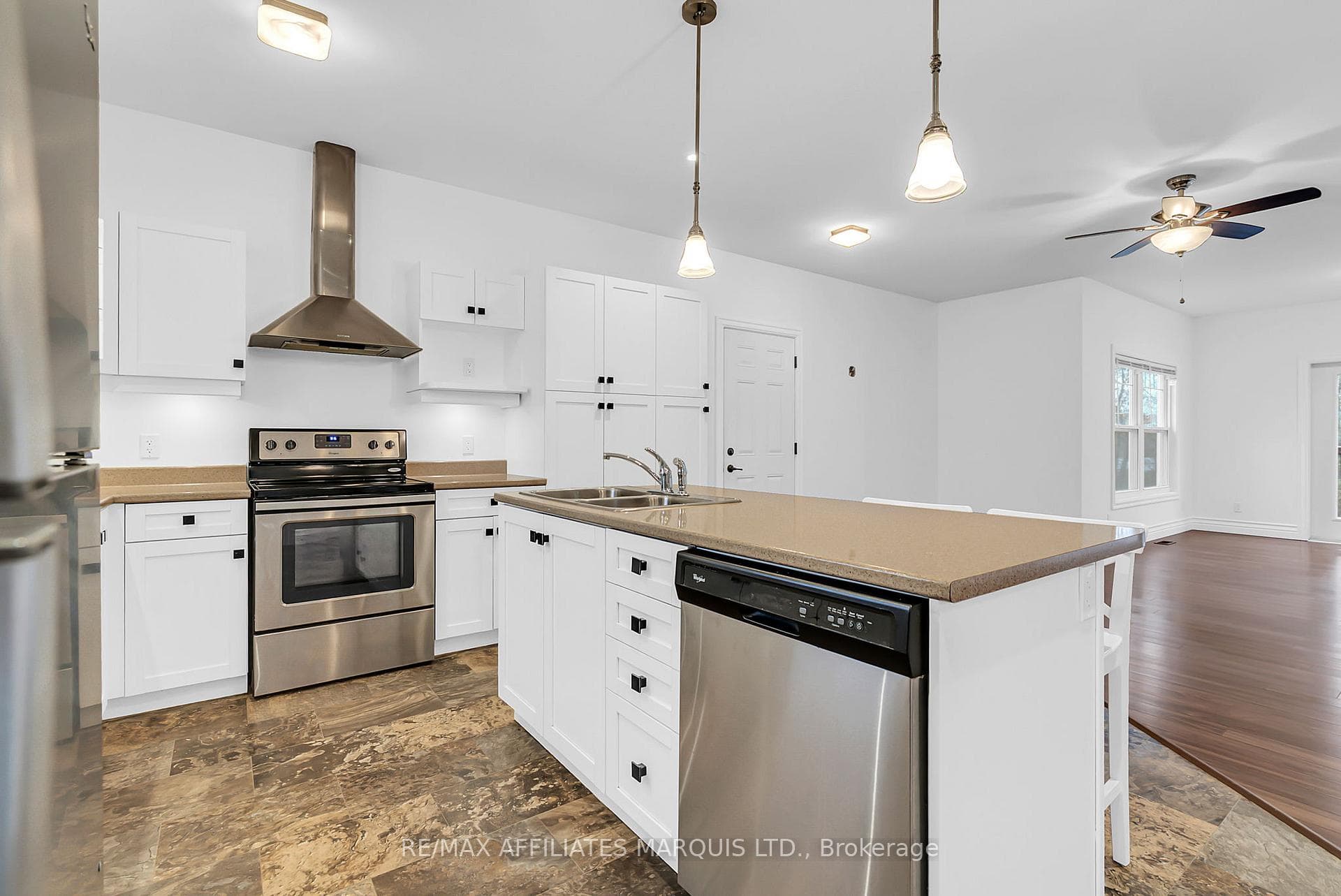 23 Calco Crescent photo 8