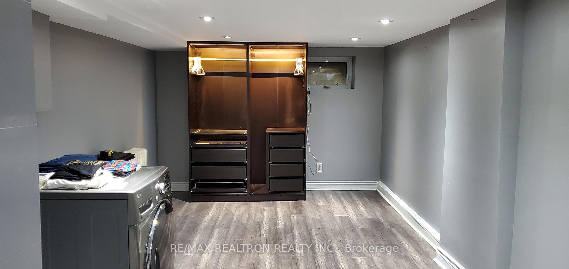 10 Coxwell Avenue photo 12