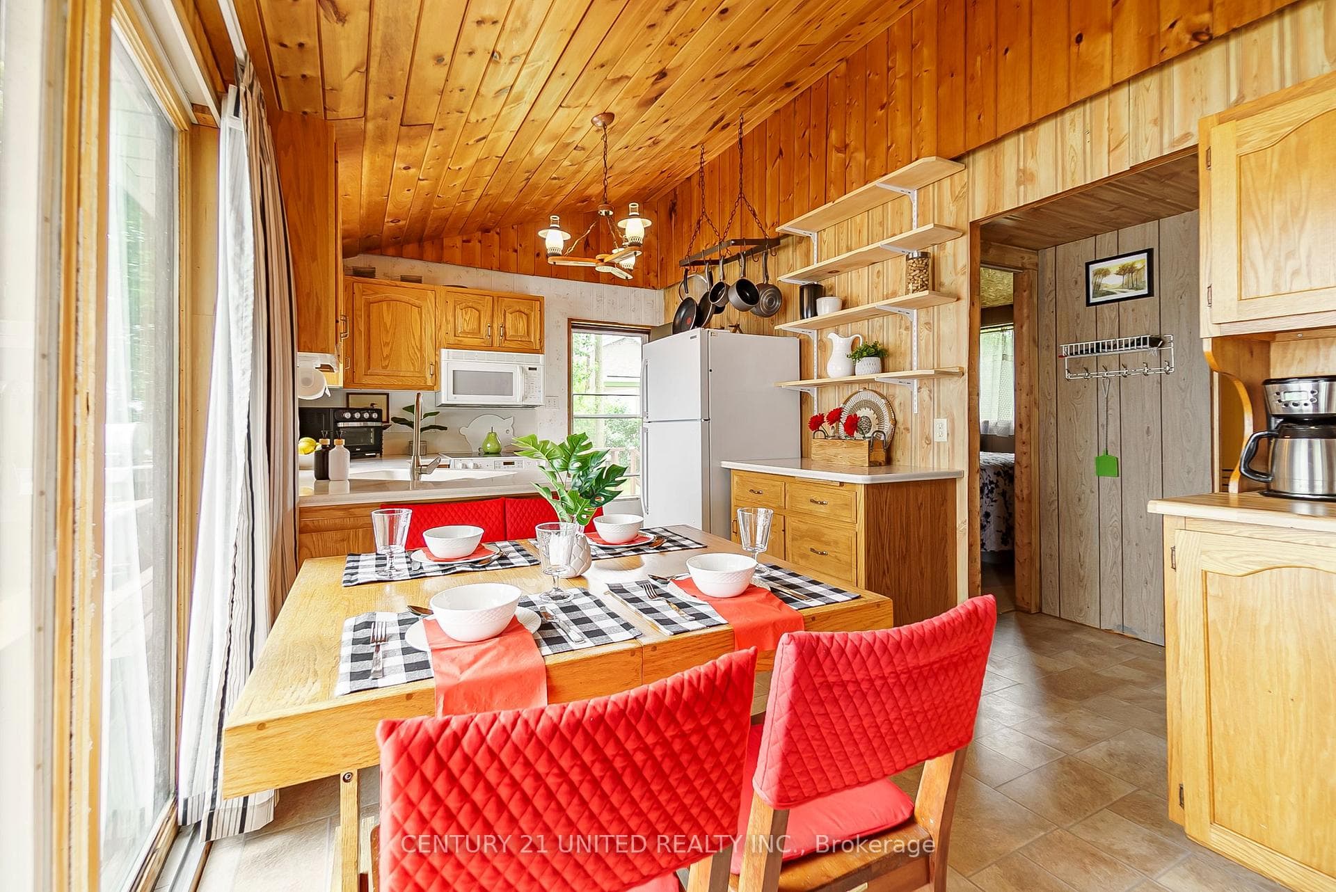 37 Lakeshore Road photo 17
